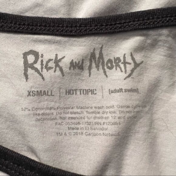 3 for $30! Rick & morty hot topic graphic tee - Picture 2 of 7